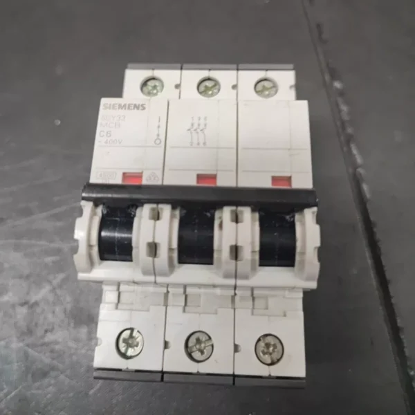 Magnetotermico 5sy3306-7